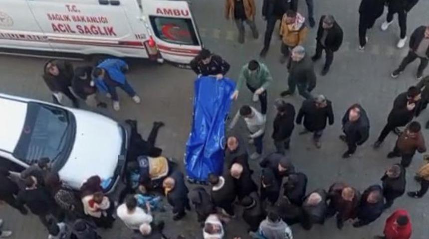 Adıyaman'da dehşet: Yol ortasında eşini bı&ccedil;aklayarak &ouml;ld&uuml;rd&uuml;