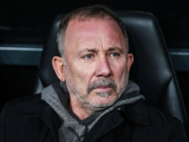 Beşiktaş'a derbi &ouml;ncesi k&ouml;t&uuml; haber! Devam edemedi