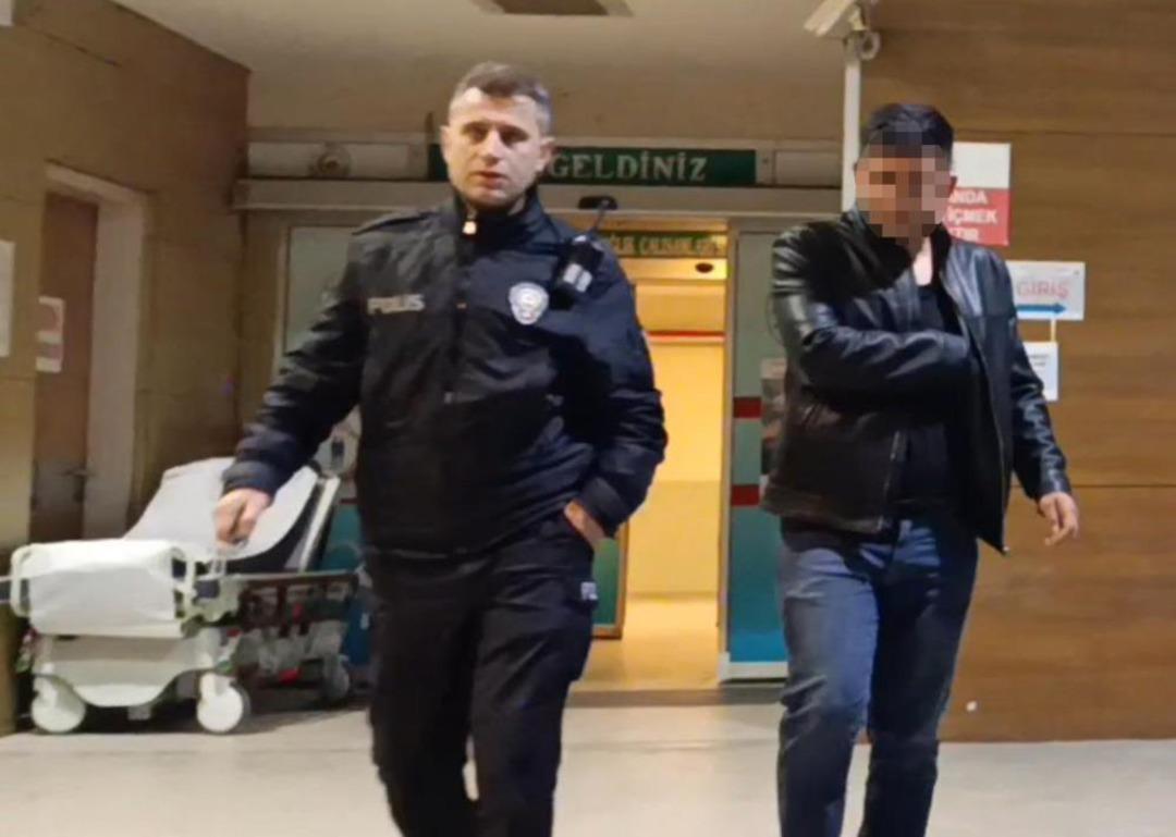 Kamyonet ile 3 araca çarptı, 2.49 promil alkollü olduğu tespit edildi 1