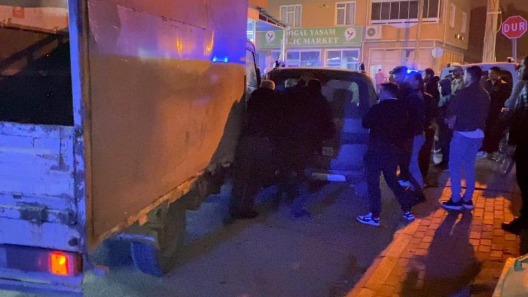 Kamyonet ile 3 araca çarptı, 2.49 promil alkollü olduğu tespit edildi 2