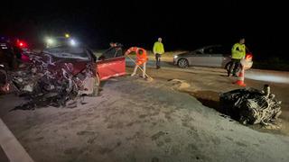 Polisin 'dur' ihtarına uymayıp ters yöne girdi: 5 kişi hayatını kaybetti