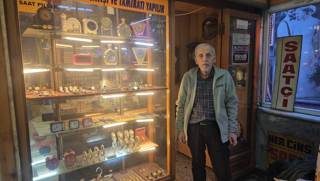 5 m2 lik dükkanda yapıyor Bir tezgah yetiyor, iyi bir meslek 2