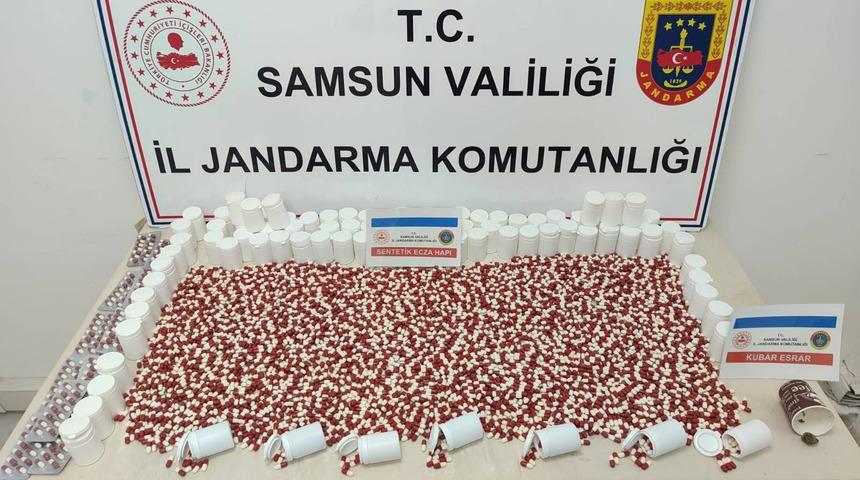 Samsun'da uyuşturucu operasyonu! 7 bin sentetik ecza hapı ele ge&ccedil;irildi