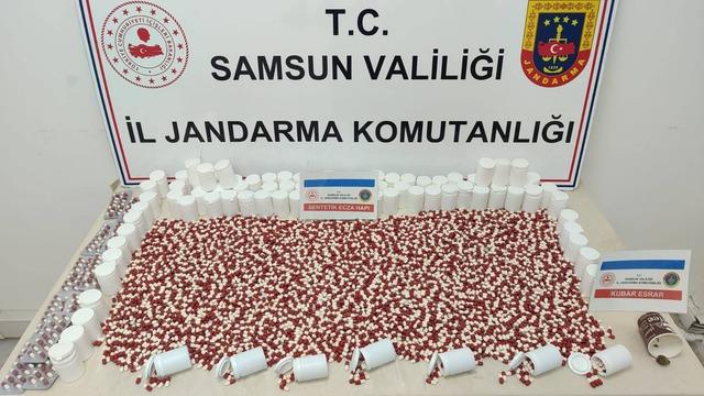 Samsun'da uyuşturucu operasyonu! 7 bin sentetik ecza hapı ele geçirildi