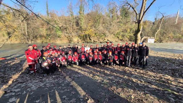 D&uuml;zce melen &ccedil;ayı nda arama kurtarma tatbikatı 8