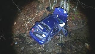 Bursa'da otomobil takla atıp u&ccedil;uruma yuvarlandı: 3 yaralı