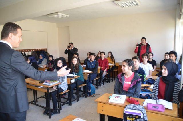 Ürkmezer’den İmam Hatip Lisesi’ne ziyaret