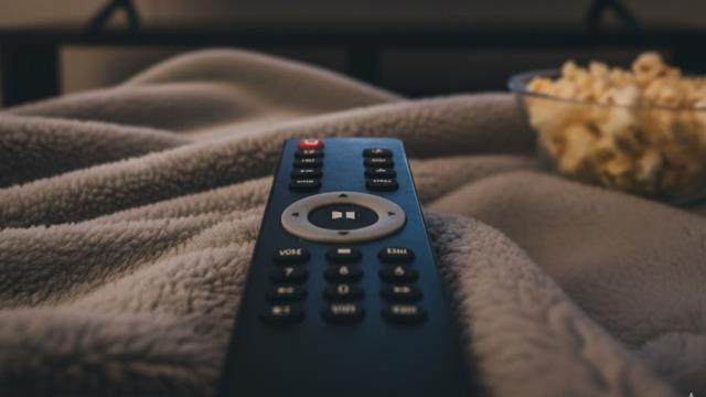 Reytingler d&uuml;şt&uuml; sete ara verildi! Fenomen dizi final mi yapıyor?