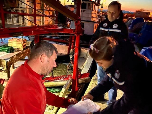 İğneada Balık&ccedil;ı Barınağı&rsquo;nda su &uuml;r&uuml;nleri denetimi 1