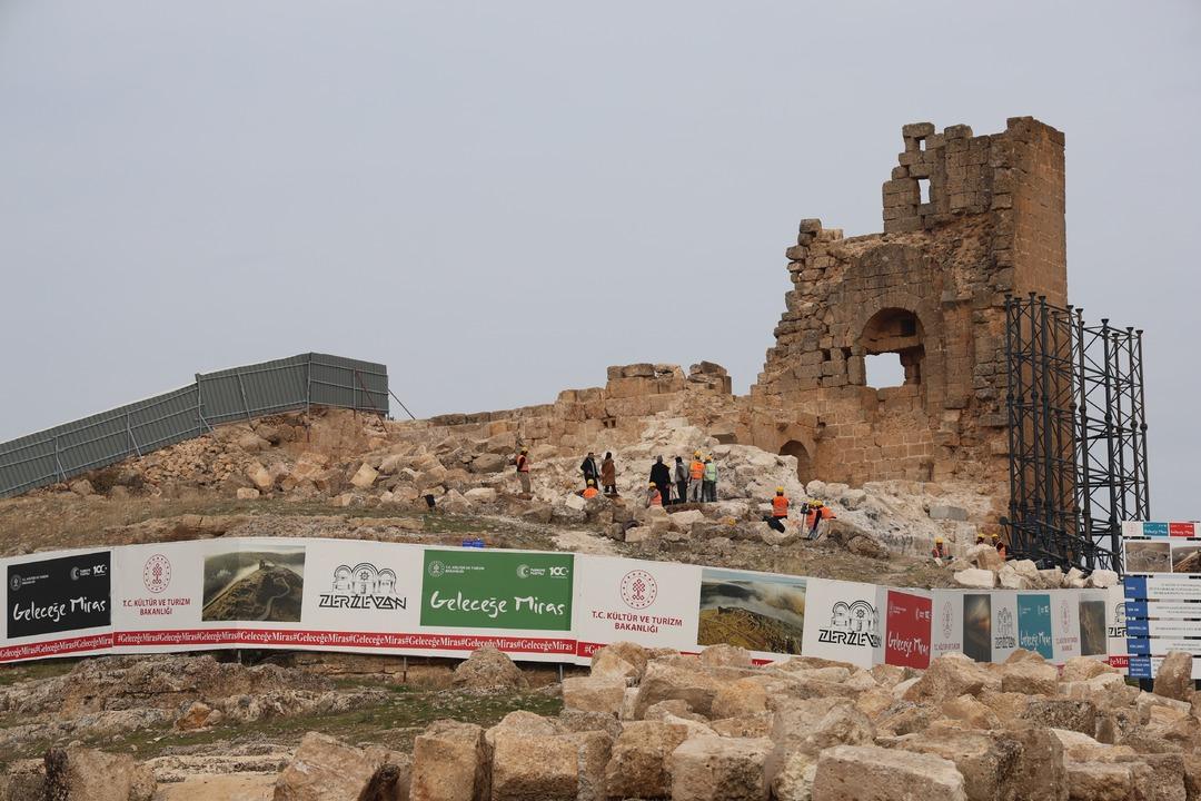 Roma İmparatorluğu nun doğudaki son izi i&ccedil;in Diyarbakır da yoğun uğraş! 3