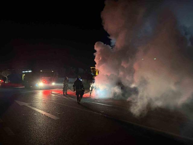 Bandırma-Susurluk karayolunda ara&ccedil; yangını 2