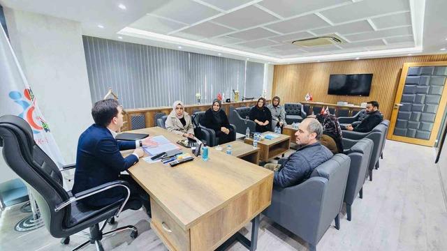 Ak&uuml;z&uuml;m, kadın &ccedil;alışanları ağırladı 1