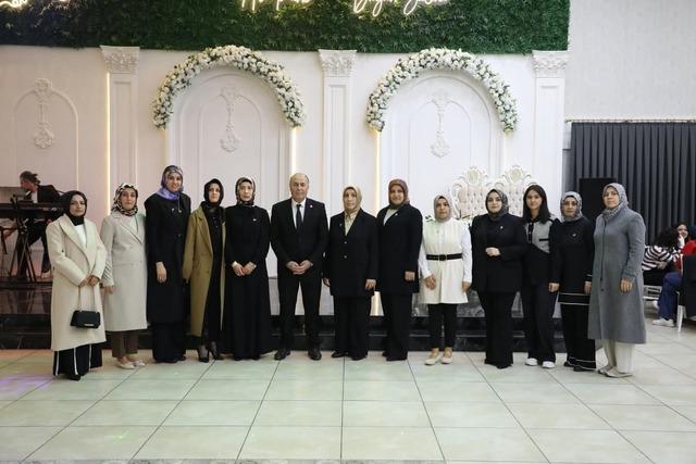 Alaca Belediyesi&rsquo;nden kadınlara &ouml;zel gece: Doyasıya eğlendiler 2