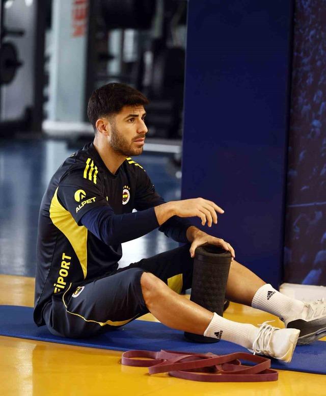 Fenerbah&ccedil;e, Beşiktaş derbisi hazırlıklarına başladı 2