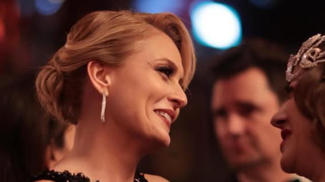 Ceyda Düvenci ve Güçlü Mete aşkı doludizgin! Yeni poz geldi