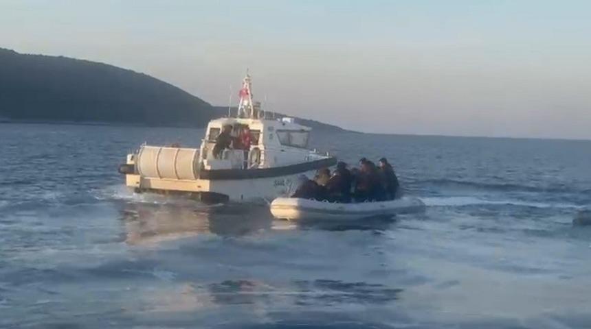 Aydın&rsquo;da 12 d&uuml;zensiz g&ouml;&ccedil;men ve 1 g&ouml;&ccedil;men ka&ccedil;ak&ccedil;ısı yakalandı