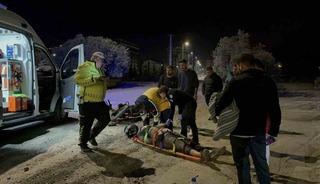 Direksiyon hakimiyetini kaybeden alkoll&uuml; s&uuml;r&uuml;c&uuml; yaralandı