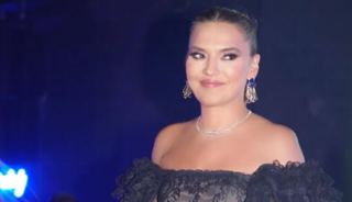 &Uuml;nl&uuml; oyuncuya evini kiralamadı! "Yatsın evler"