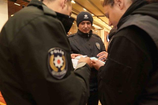 Tunceli&rsquo;de huzur uygulaması: 233 kişi sorgulandı 2