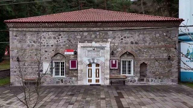 500 yıllık geçmişe sahip cami