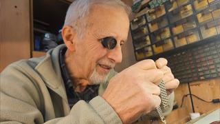 5 m2'lik dükkanda yapıyor 'Bir tezgah yetiyor, iyi bir meslek'