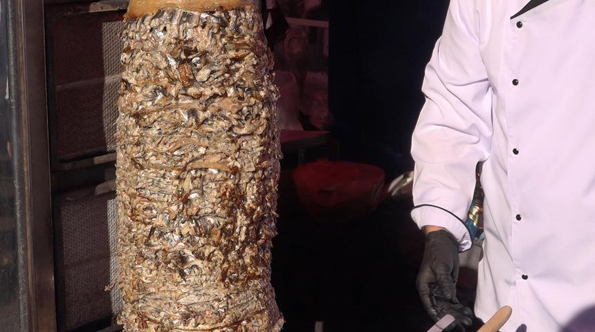 Festivalin g&ouml;zdeleri: &lsquo;Hamsili su b&ouml;reği ve hamsili d&ouml;ner' 