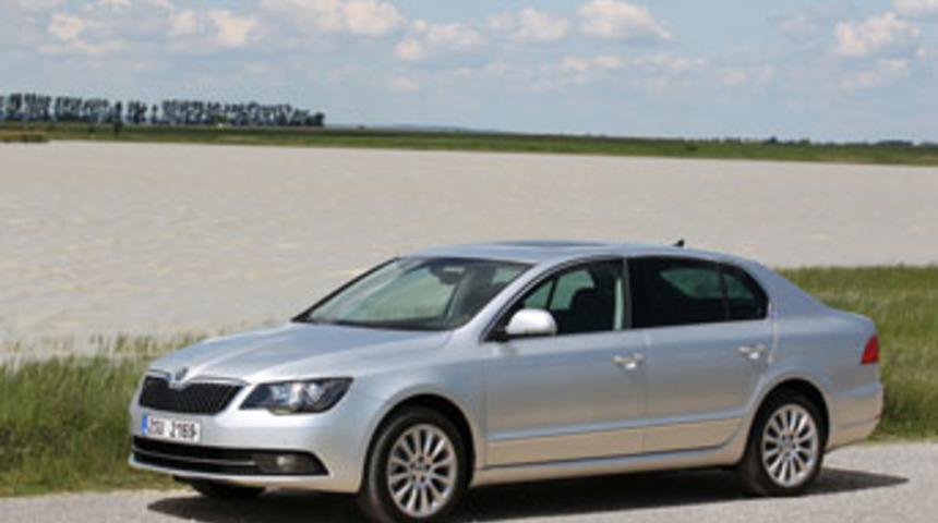 Skoda&rsquo;nın &lsquo;Amiral Gemisi&rsquo; Superb yenilendi