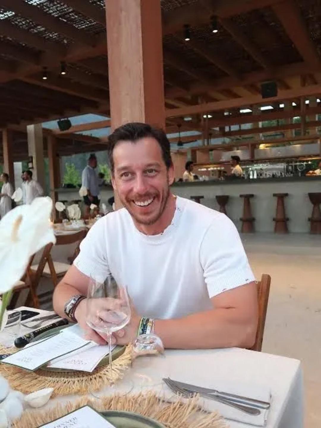 Uyuşturucu soruşturmasında Cihan Şens&ouml;zl&uuml; n&uuml;n de aralarında bulunduğu 6 kişi tutuklandı 1