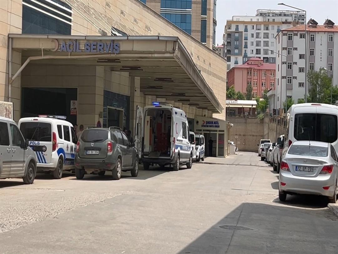 2 &ccedil;ocuk annesi G&uuml;lhan altınları i&ccedil;in &ouml;ld&uuml;r&uuml;lm&uuml;ş! Komşu &ccedil;ift tutuklandı 2