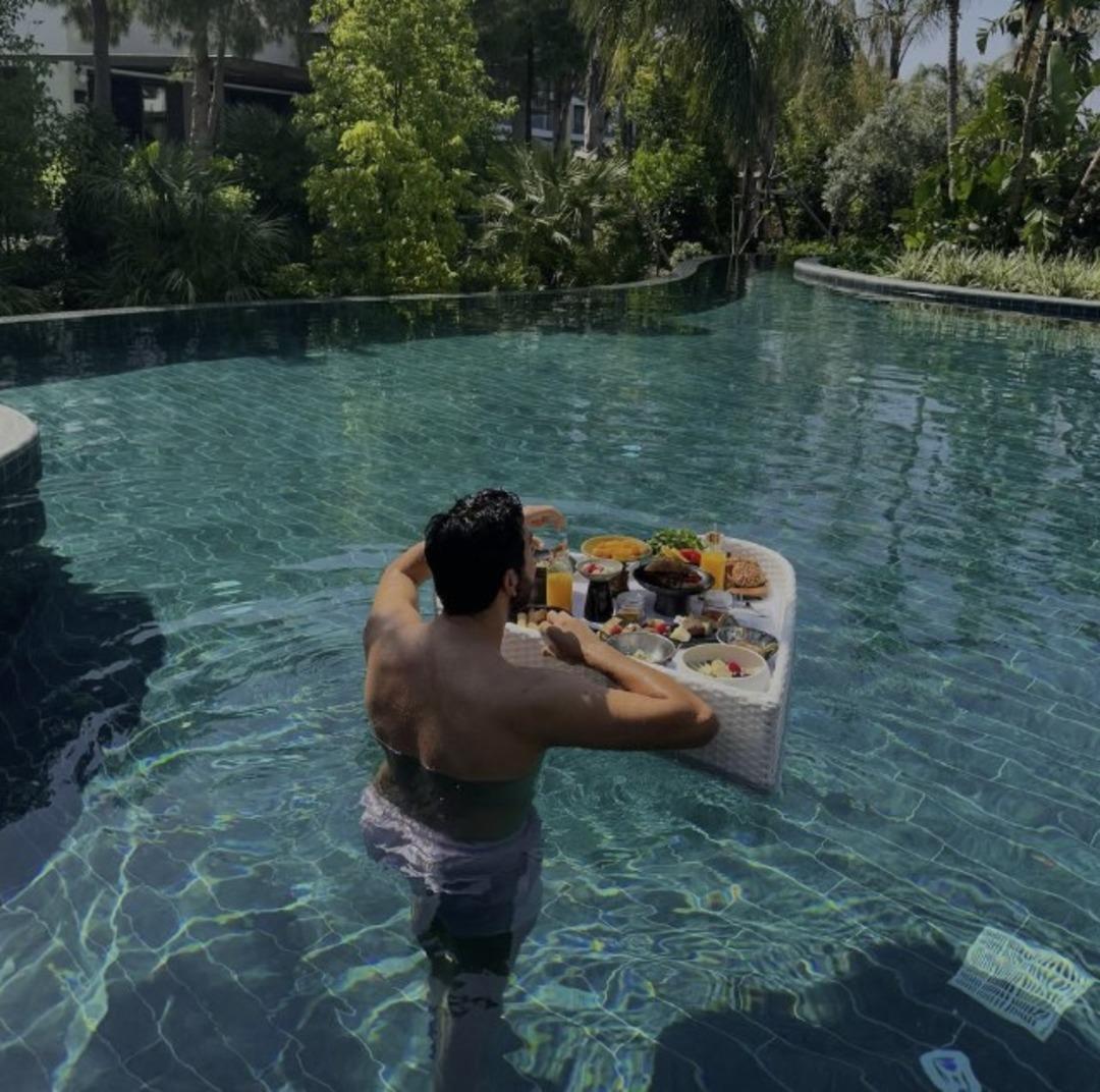 Mehmet Ali G&uuml;l ve Yiğit Macit in l&uuml;ks yaşamı! &Ouml;zel jet, helikopter, yat ve daha fazlası 5