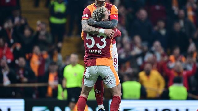 Yazarlar Galatasaray'ın galibiyetini değerlendirdi! Maçın ardından öve öve bitiremedi: Tartışmasız bu ülkenin en iyisi! 