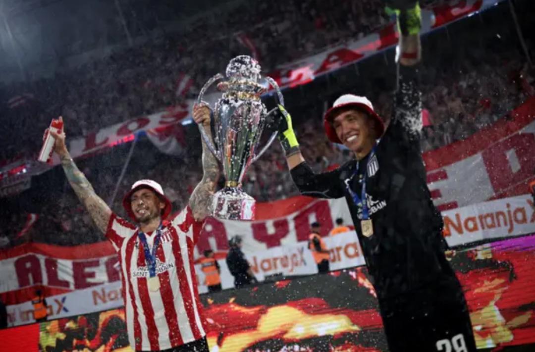 Fernando Muslera yine tarihe ge&ccedil;ti! Sadece 1 haftada &ouml;yle bir şey yaptı ki... 3