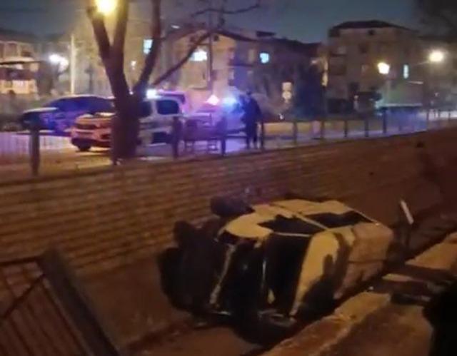 Dereye u&ccedil;an minib&uuml;s&uuml;n s&uuml;r&uuml;c&uuml;s&uuml; yaralandı 3