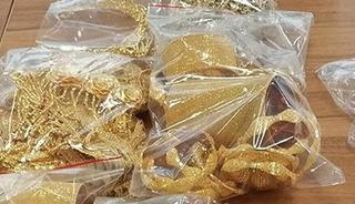 Ceplerindeki 200 bin euro değerindeki altınlarla 'komşu'da yakalandı!