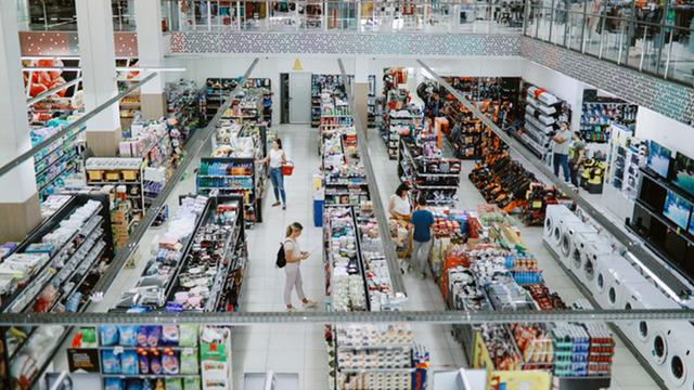 AVM ve zincir marketler için MHP'li isimden açıklama: 'Pazar günleri kapansın'