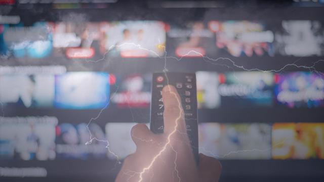 Şimşek çakarken ilk bu cihazı 'fişten çekin' uyarısı! Binlerce liralık zarara neden olmasın!