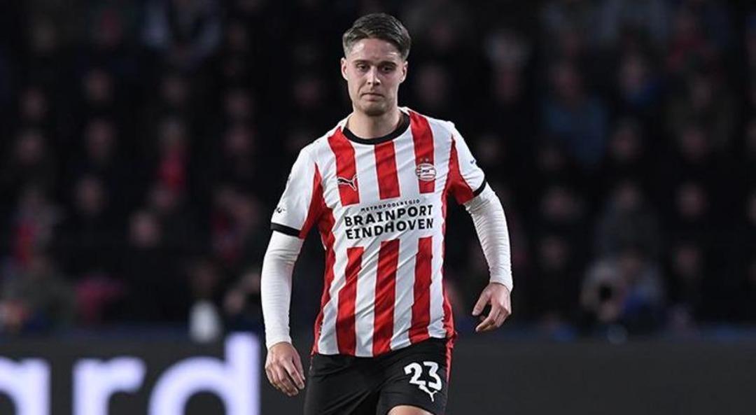 Fenerbahçe nin yeni transferi kulübünde öyle şeyler yaşadı ki! Maçın yıldızı olmuştu ama...  1