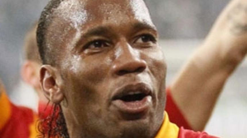 Drogba artık altın kralı