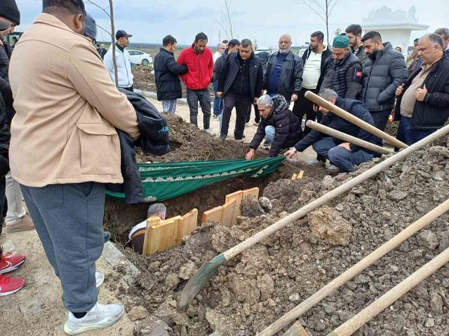 Bı&ccedil;ak darbeleriyle &ouml;ld&uuml;r&uuml;len kadının damadı tutuklandı 1