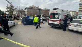 Otomobille &ccedil;arpışan motosikletten savrulan liseli hayatını kaybetti