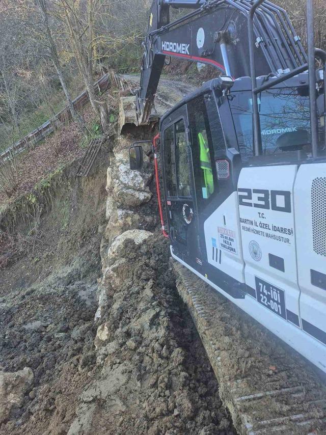 Bartın’da heyelan 1