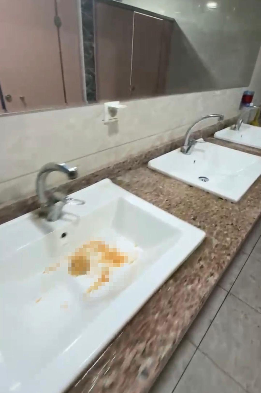 &Ccedil;ocuk acil servisinde yoğunluk: Uzun kuyruklar oluştu! 2