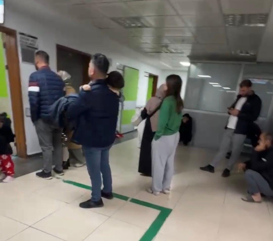 &Ccedil;ocuk acil servisinde yoğunluk: Uzun kuyruklar oluştu! 3