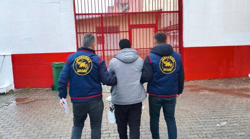 Kasten &ouml;ld&uuml;rme su&ccedil;undan aranan şahıs yakalandı