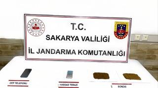 Sakarya'da uyuşturucu operasyonunda yakalanan zanlı tutuklandı