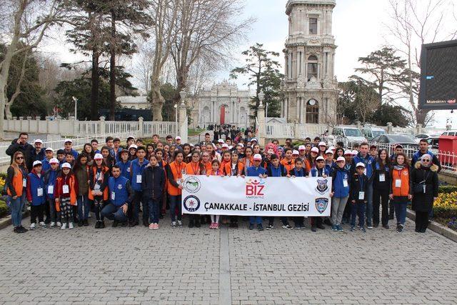 İstanbul ve Çanakkale’ye giden öğrenciler Kars’a döndü