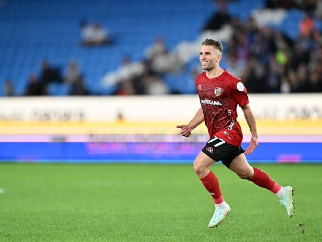 Başakşehir Gaziantep i farka boğdu! Gaziantep FK Galatasaray ma&ccedil;ı &ouml;ncesi 2 ismini kaybetti 3