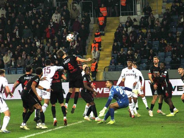 Gol yağmuru oldu! Gen&ccedil;lerbirliği Trabzonspor'u ge&ccedil;ti...