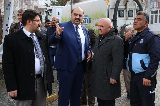 Aziziye Belediyesi bahar temizliğine başladı