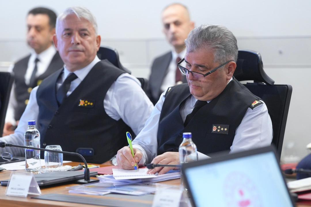 İ&ccedil;işleri Bakanlığı ndan yeni yıl tedbirleri i&ccedil;in toplantı 3